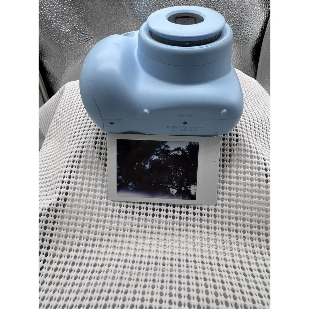 Fujifilm Instax Mini 7+ Instant Camera Light Blue 600021778 Tested Working
